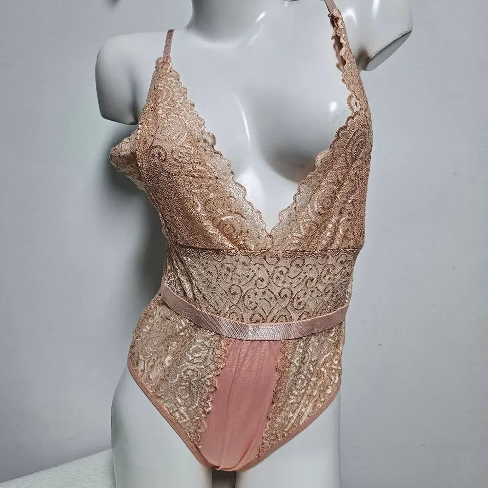 New Even peachy pink deep V snap crotch lace teddy lingerie - Picture 2 of 8